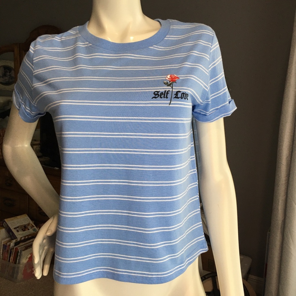 Rue21 Striped Top. Size M.👩‍🎤